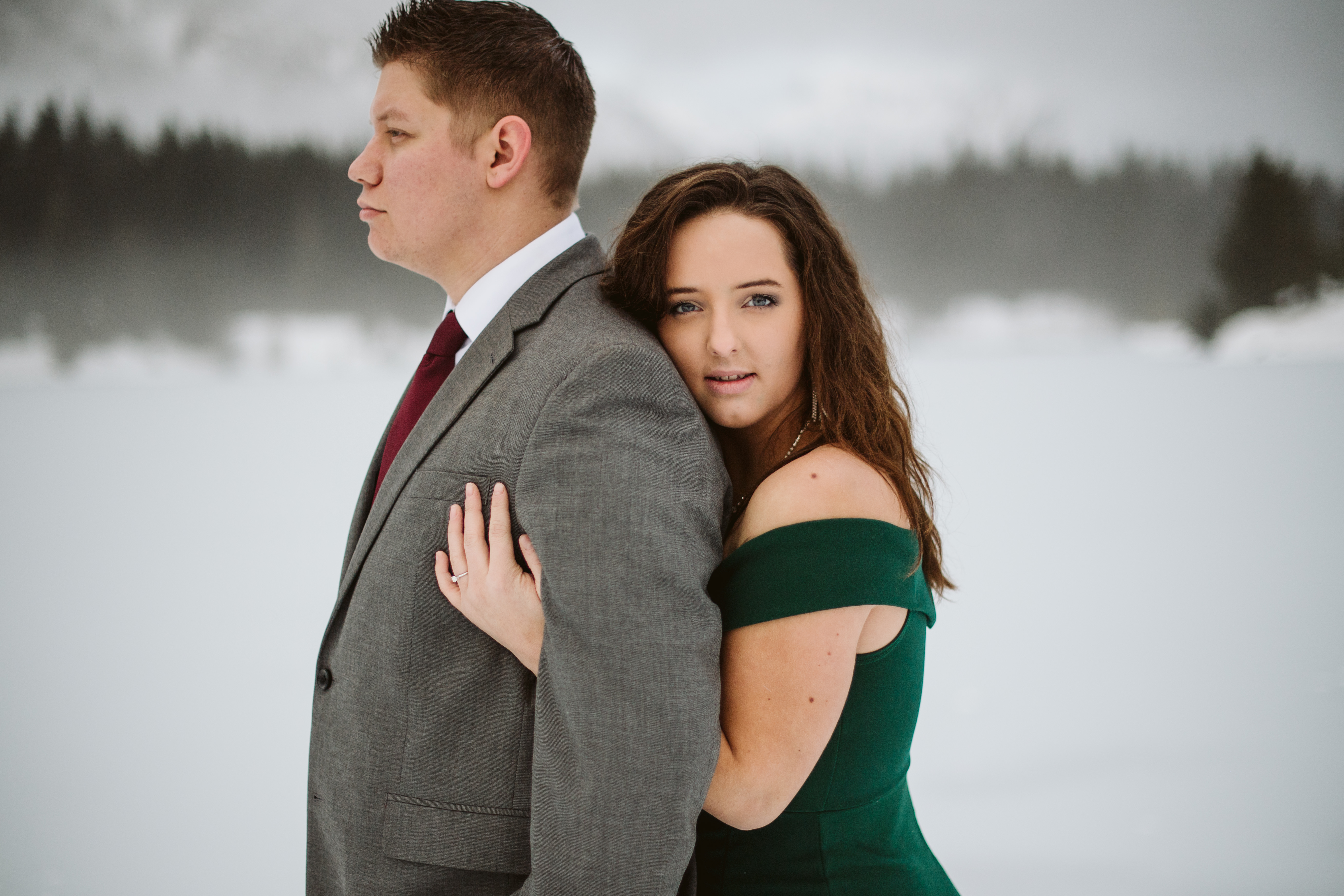 snoqualmie pass and gold creek pond engagement photos